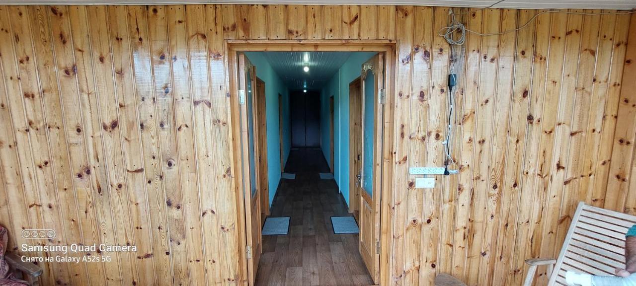 Guest House Tsasne Omalo Exterior foto
